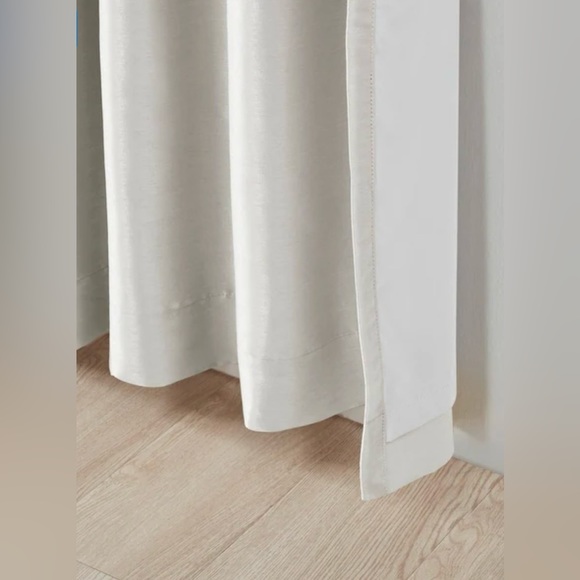 Madison Park Natalie Twist Tab Total Blackout Window Curtain Panel 50x84 4Panels - Picture 5 of 10